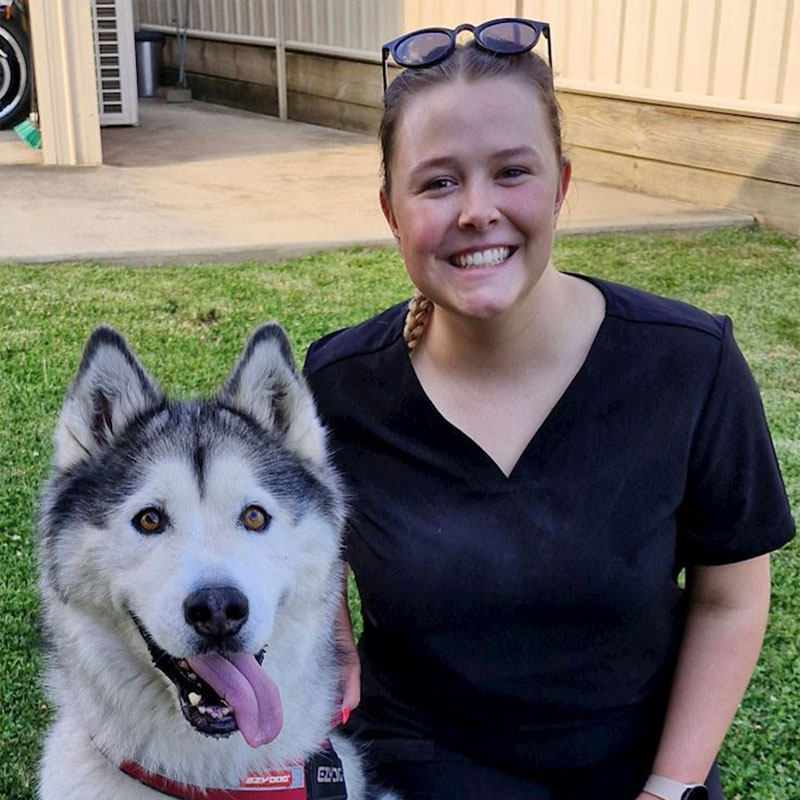 Summer Street Vet - Meet Our Team - Erin